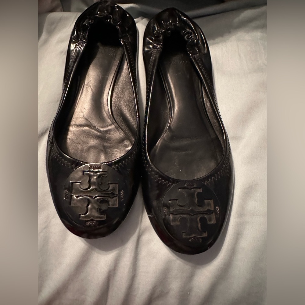Tory Burch patent leather flats! Great condition!